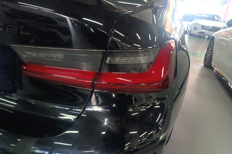 Used BMW 3 Series 2025 325Li M Sport Package Right Rear Taillight