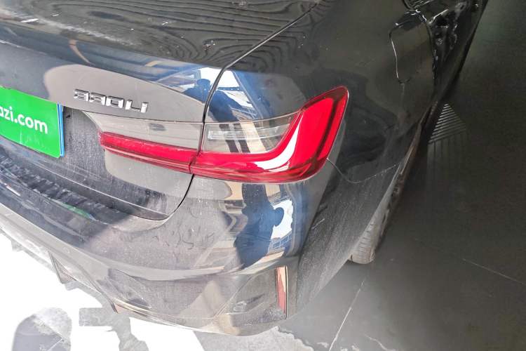 Used BMW 3 Series 2025 330Li M Sport Shadowline Package Right Rear Taillight