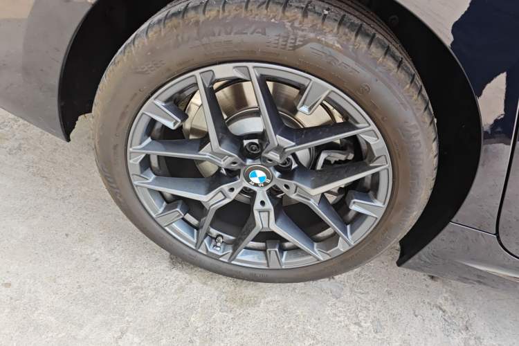 Used BMW 3 Series 2025 330i M Sport Night Edition Package Right Rear Wheel Hub