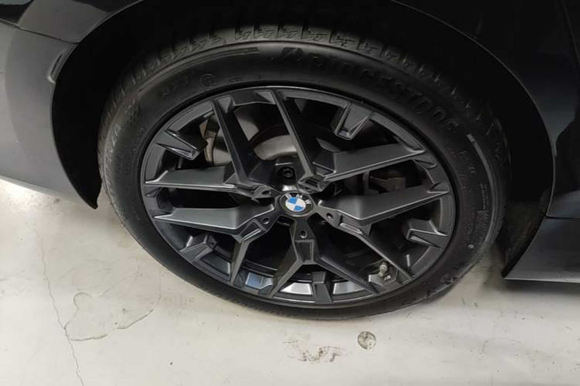Used BMW 3 Series 2025 330Li M Sport Shadowline Package Right Rear Wheel Hub