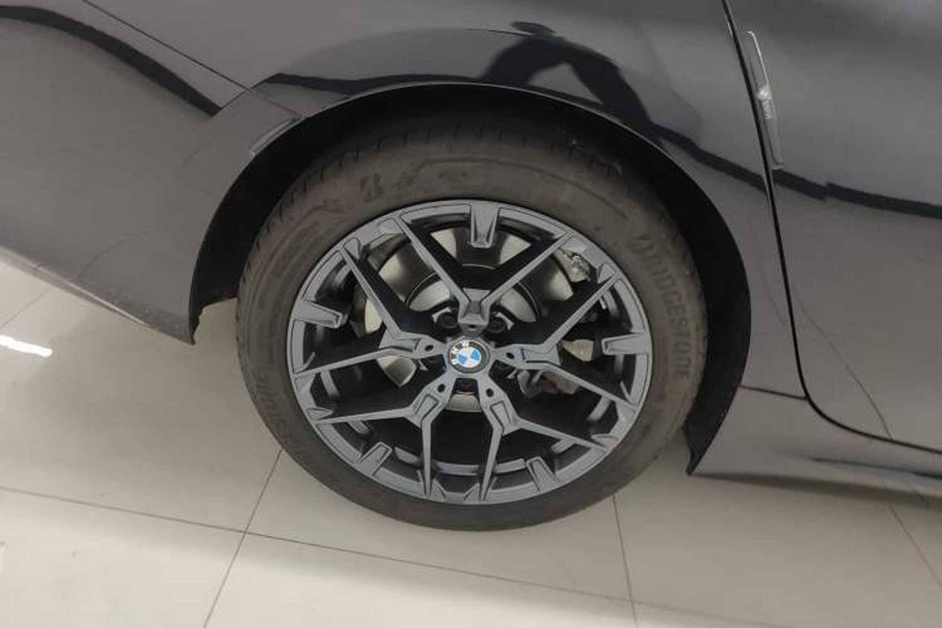 Used BMW 3 Series 2025 330Li M Sport Shadowline Package Right Rear Wheel Hub
