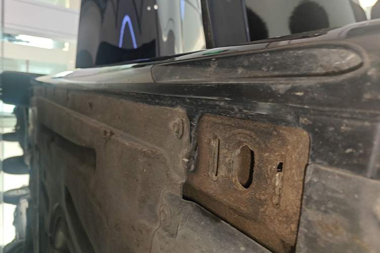 Used BMW 3 Series 2025 330Li M Sport Shadowline Package Right Side Sill