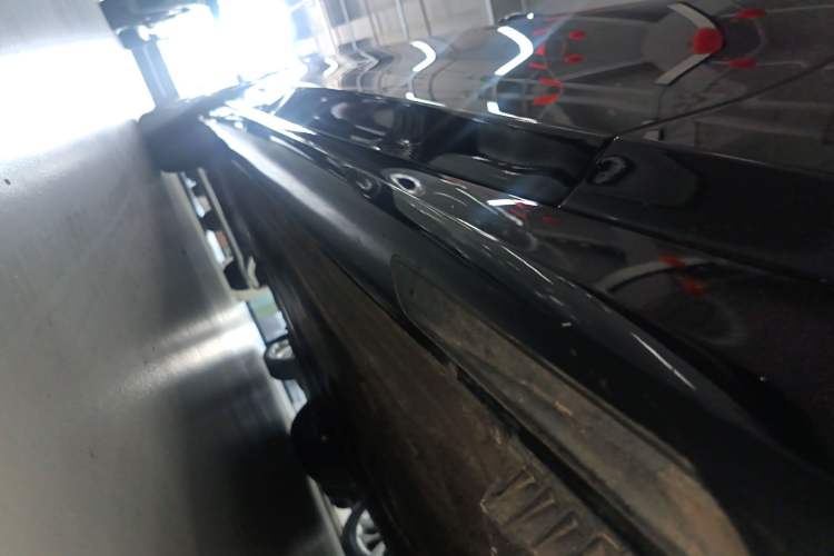 Used BMW 3 Series 2025 325Li M Sport Package Right Side Sill