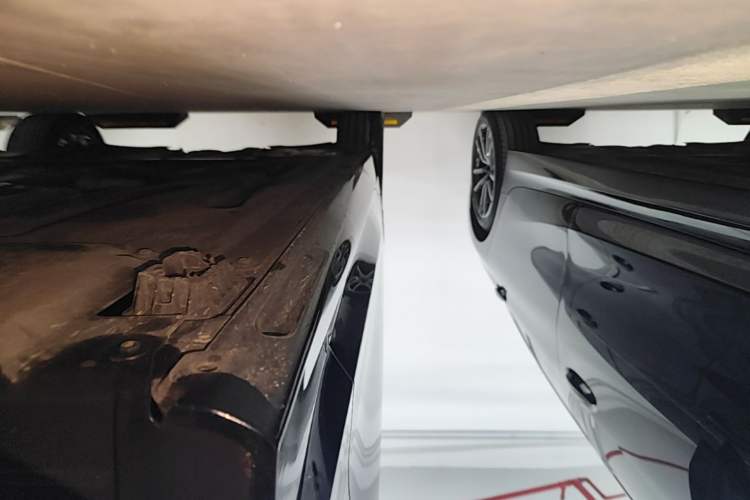 Used BMW 3 Series 2025 325Li M Sport Package Right Side Sill