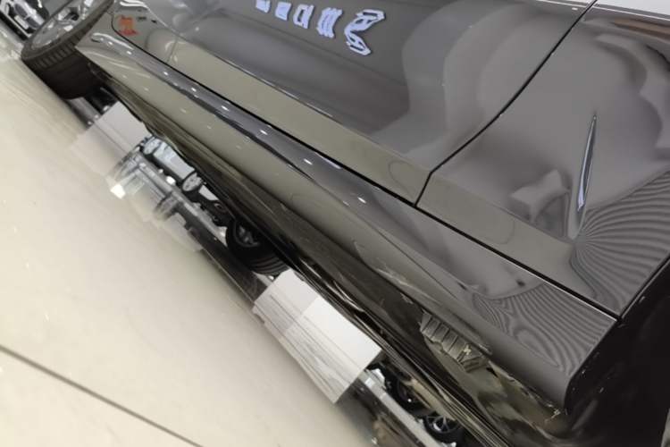 Used BMW 3 Series 2025 330Li M Sport Shadowline Package Right Side Sill