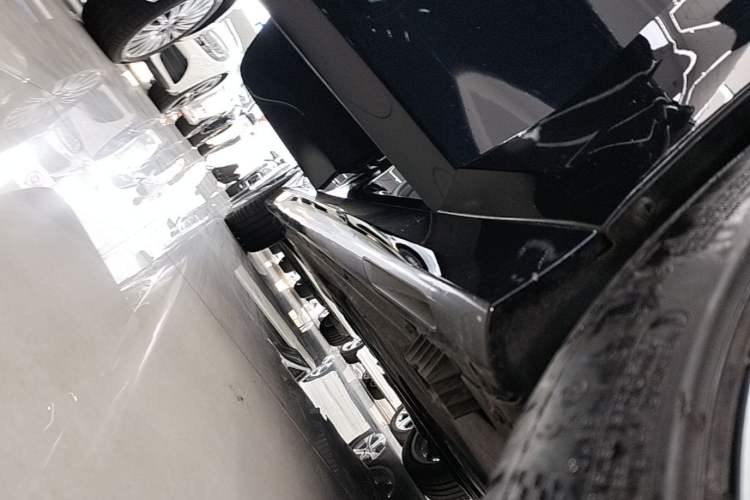Used BMW 3 Series 2025 325Li M Sport Package Right Side Sill