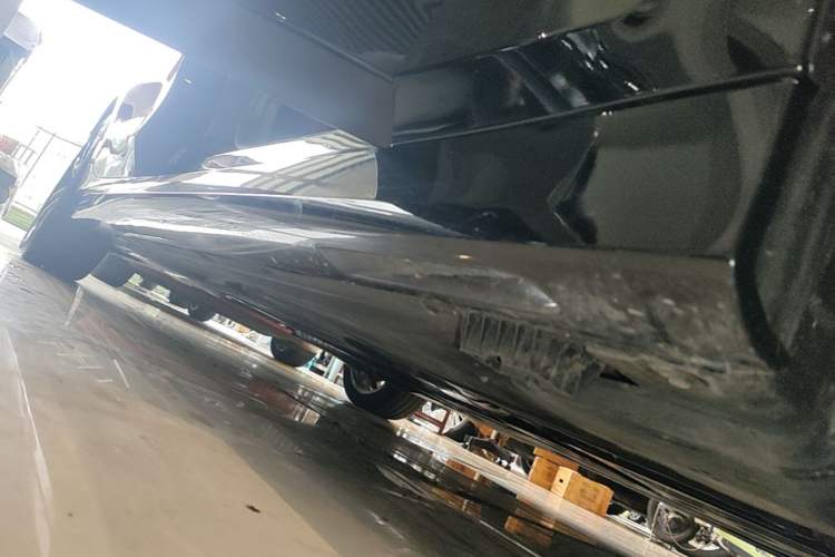 Used BMW 3 Series 2025 325Li M Sport Package Right Side Sill