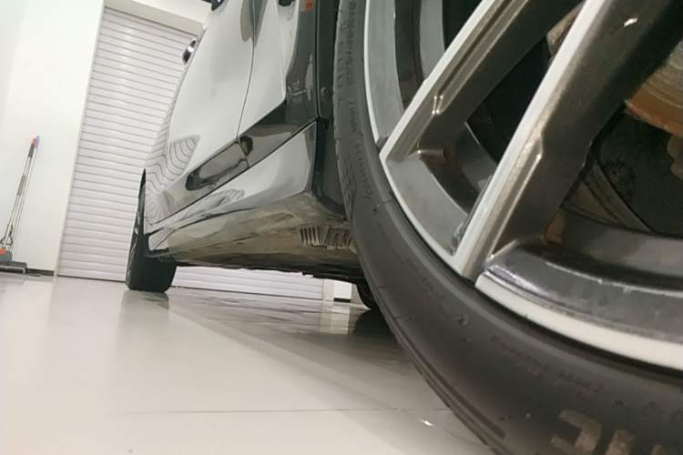 Used BMW 3 Series 2025 325Li M Sport Package Right Side Sill