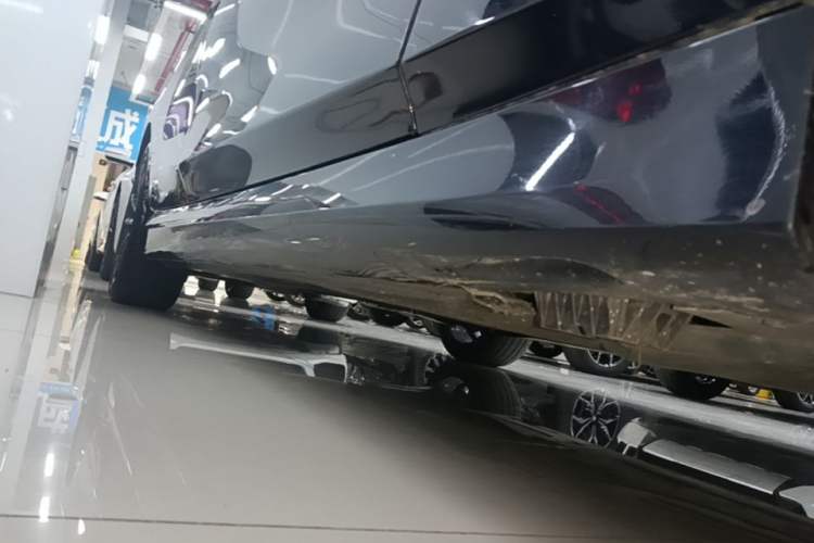 Used BMW 3 Series 2025 325Li M Sport Package Right Side Sill