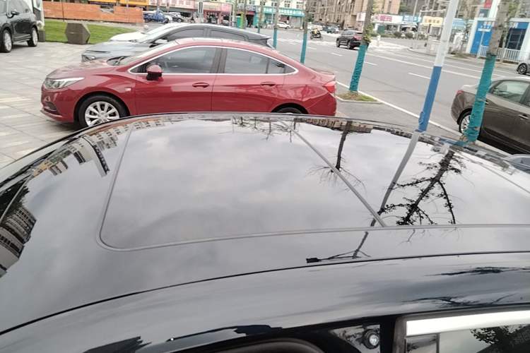 Used BMW 3 Series 2025 325Li M Sport Package Roof