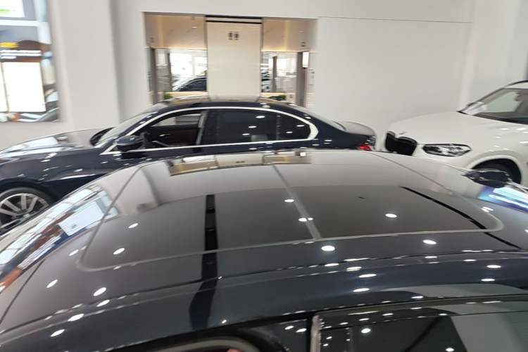 Used BMW 3 Series 2025 330Li M Sport Shadowline Package Roof