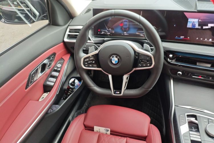 Used BMW 3 Series 2025 325Li M Sport Package Steering Wheel
