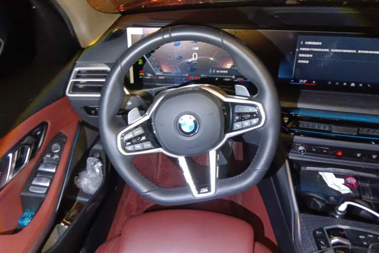Used BMW 3 Series 2025 325Li M Sport Package Steering Wheel