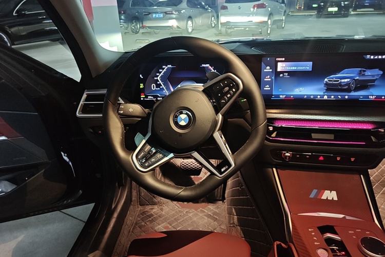 Used BMW 3 Series 2025 330Li M Sport Shadowline Package Steering Wheel