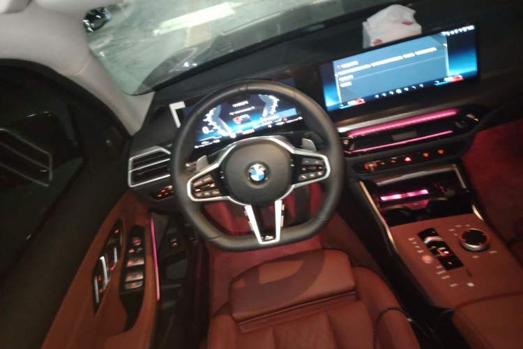 Used BMW 3 Series 2025 330Li M Sport Shadowline Package Steering Wheel