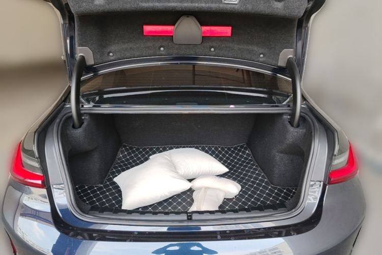 Used BMW 3 Series 2025 330Li M Sport Shadowline Package Trunk