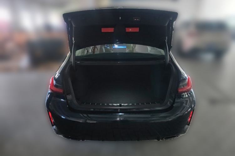Used BMW 3 Series 2025 330Li M Sport Shadowline Package Trunk