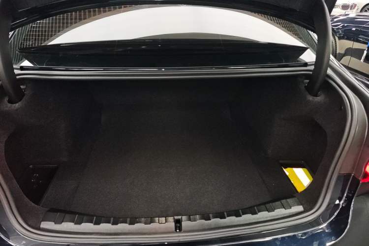 Used BMW 3 Series 2025 330Li Luxury Edition M Sport Night Edition Package Trunk