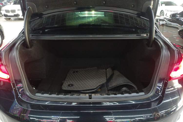 Used BMW 3 Series 2025 325Li M Sport Package Trunk