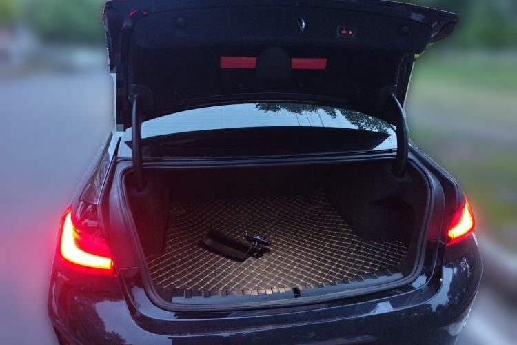 Used BMW 3 Series 2025 330Li M Sport Shadowline Package Trunk