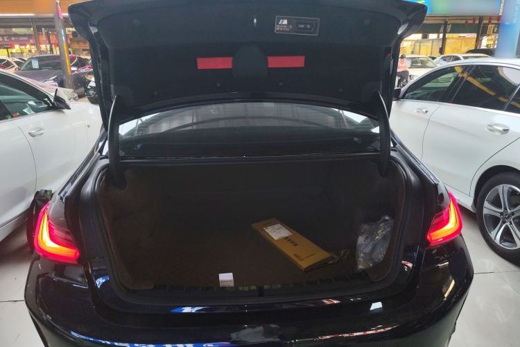 Used BMW 3 Series 2025 330Li M Sport Shadowline Package Trunk
