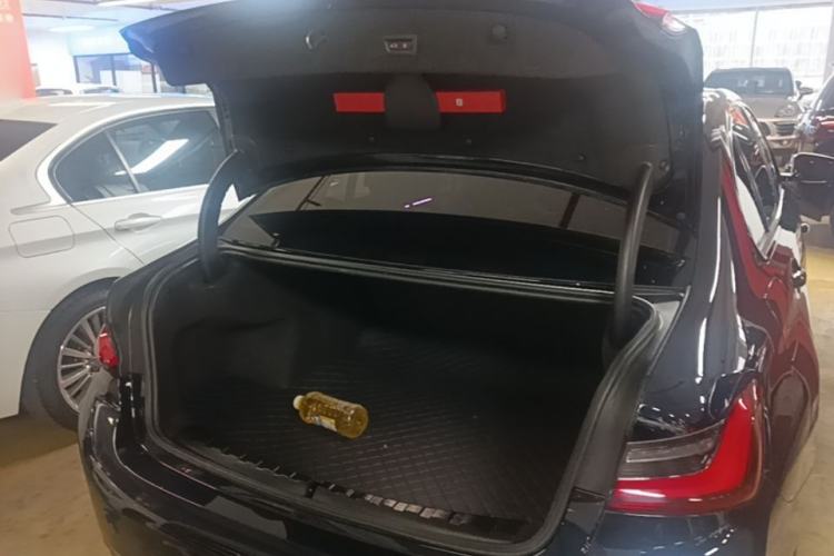 Used BMW 3 Series 2025 330Li M Sport Shadowline Package Trunk