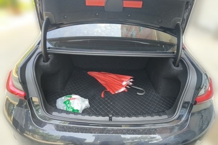Used BMW 3 Series 2025 330Li M Sport Shadowline Package Trunk