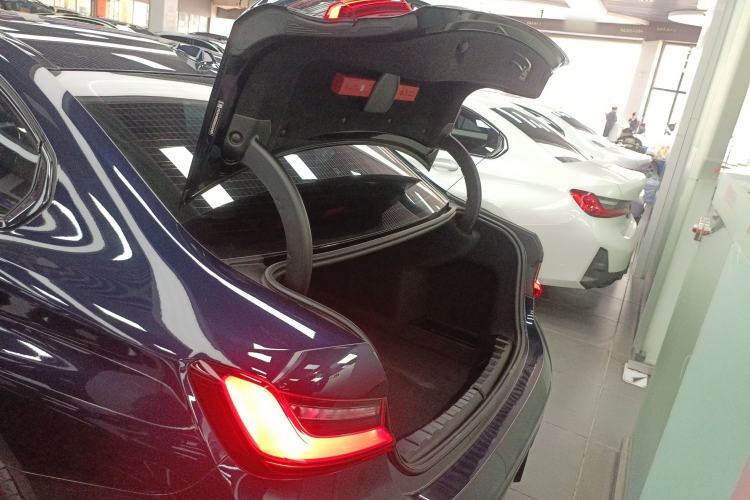 Used BMW 3 Series 2025 330Li M Sport Shadowline Package Trunk