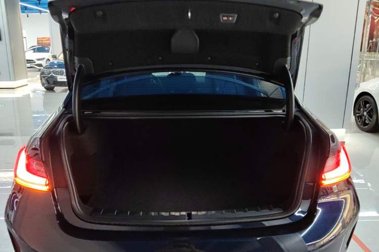 Used BMW 3 Series 2025 325Li M Sport Package Trunk