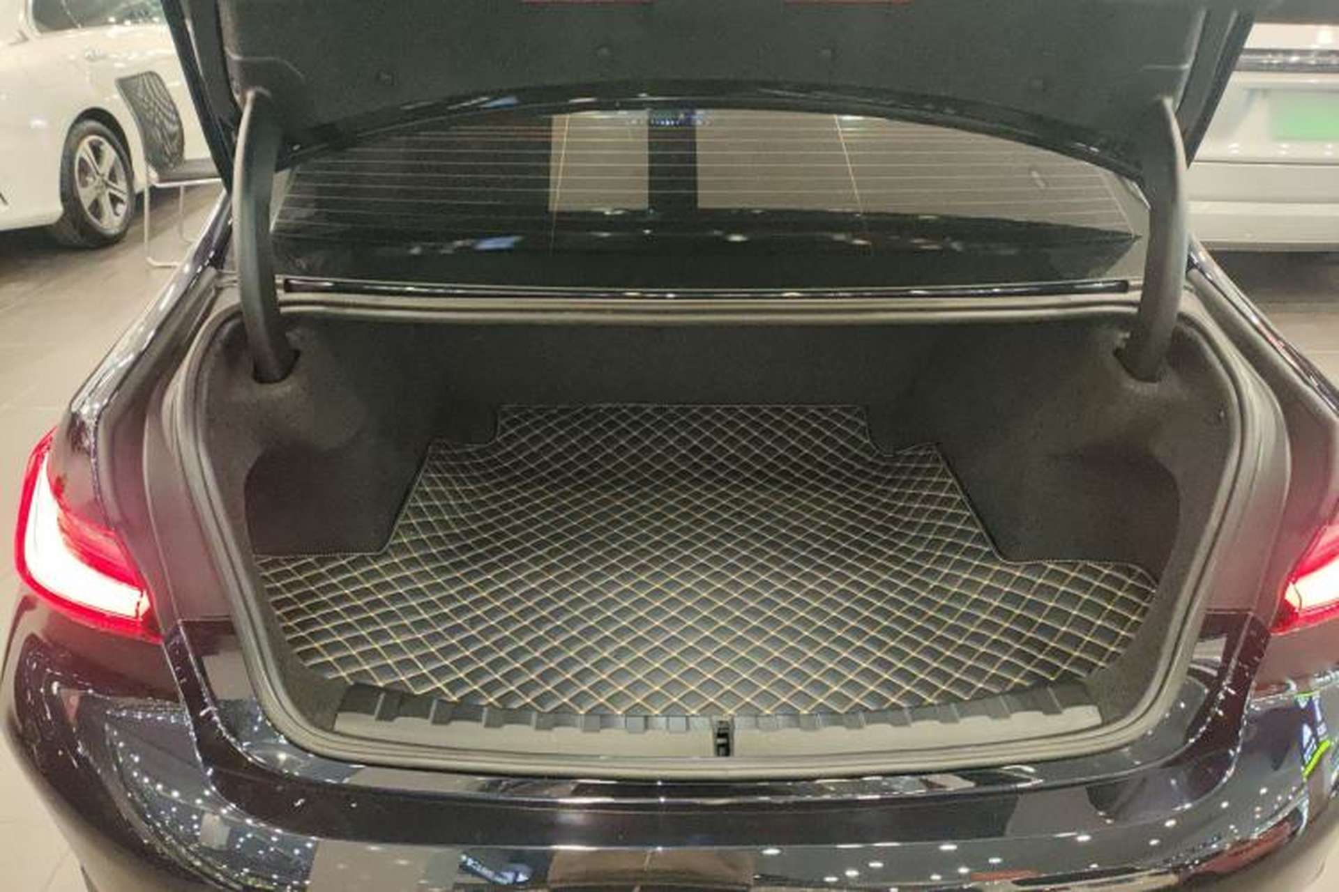 Used BMW 3 Series 2025 325Li M Sport Package Trunk