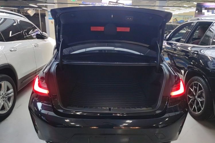 Used BMW 3 Series 2025 330Li M Sport Shadowline Package Trunk