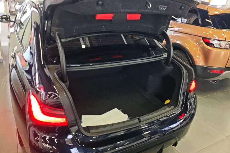 Used BMW 3 Series 2025 330Li M Sport Shadowline Package Trunk