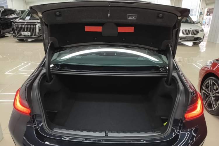 Used BMW 3 Series 2025 330Li M Sport Shadowline Package Trunk
