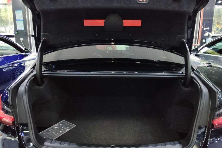 Used BMW 3 Series 2025 325Li M Sport Package Trunk