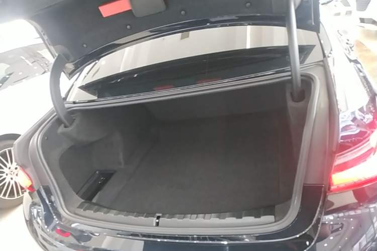 Used BMW 3 Series 2025 330Li M Sport Shadowline Package Trunk