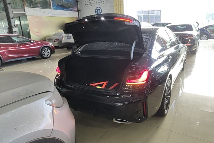 Used BMW 3 Series 2025 325Li M Sport Package Trunk