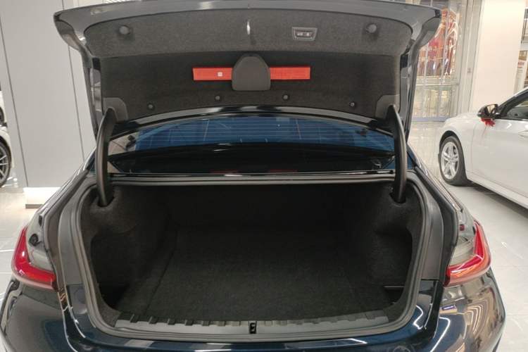 Used BMW 3 Series 2025 325Li M Sport Package Trunk
