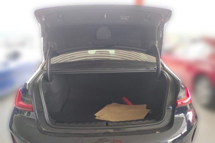 Used BMW 3 Series 2025 325Li M Sport Package Trunk