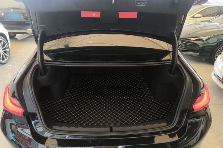 Used BMW 3 Series 2025 330Li M Sport Shadowline Package Trunk