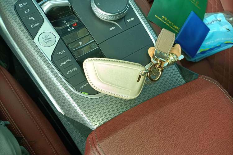 Used BMW 3 Series 2025 330Li M Sport Shadowline Package Vehicle Key