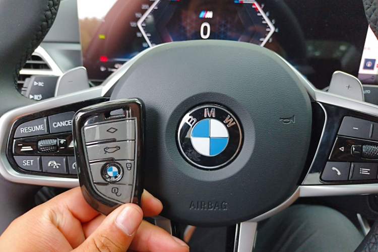Used BMW 3 Series 2025 325Li M Sport Package Vehicle Key