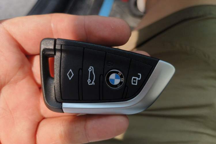 Used BMW 3 Series 2025 330Li M Sport Shadowline Package Vehicle Key