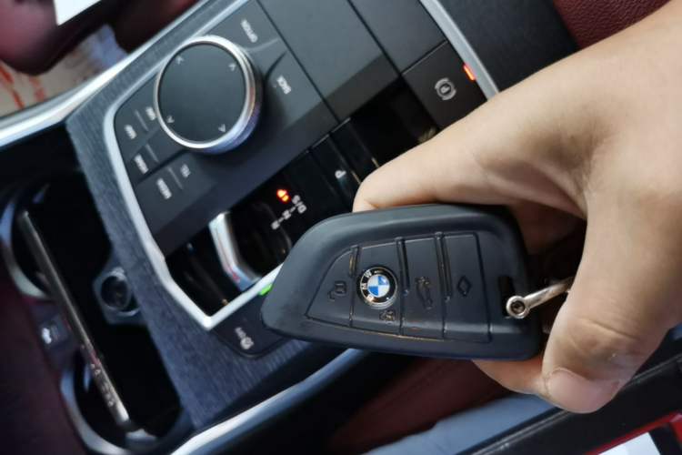 Used BMW 3 Series 2025 325Li M Sport Package Vehicle Key
