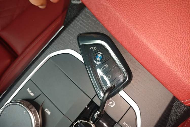 Used BMW 3 Series 2025 325Li M Sport Package Vehicle Key