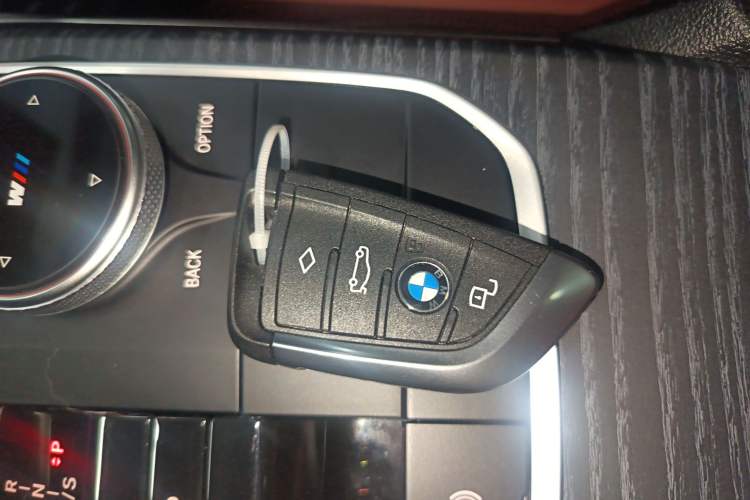 Used BMW 3 Series 2025 325Li M Sport Package Vehicle Key