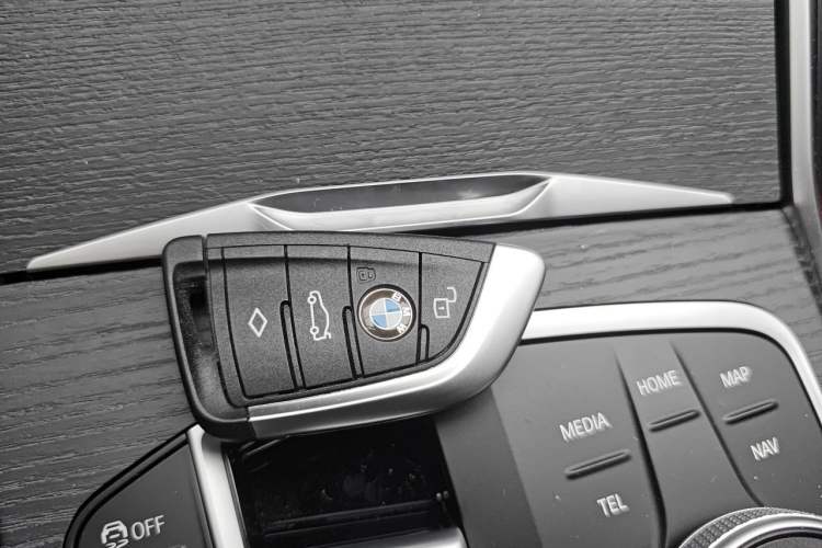 Used BMW 3 Series 2025 325Li M Sport Package Vehicle Key
