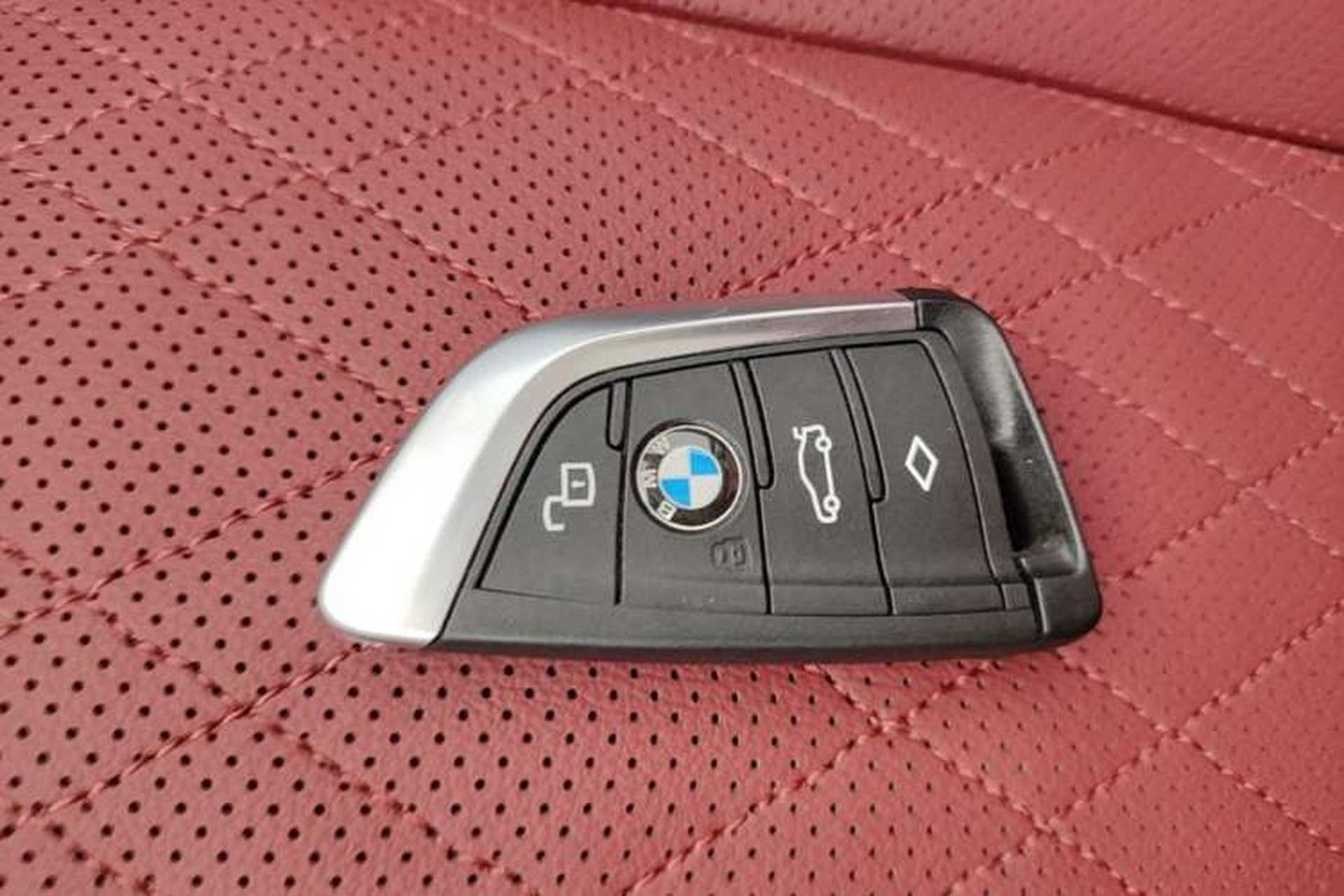 Used BMW 3 Series 2025 325i M Sport Package Vehicle Key