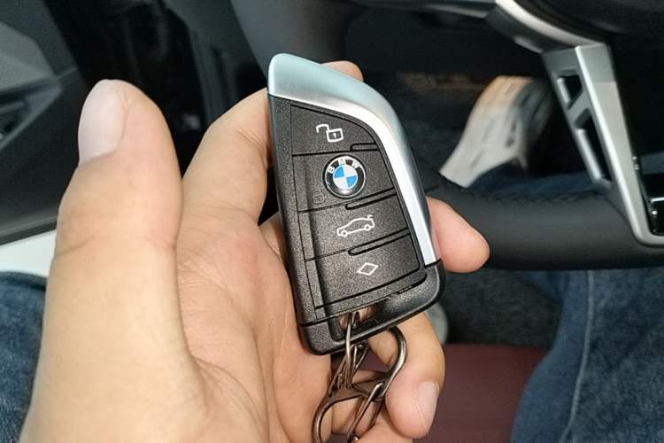 Used BMW 3 Series 2025 325Li M Sport Package Vehicle Key