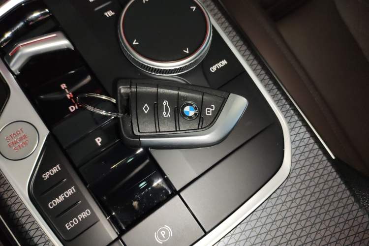 Used BMW 3 Series 2025 330Li M Sport Shadowline Package Vehicle Key