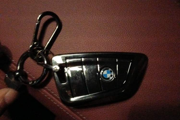 Used BMW 3 Series 2025 330i M Sport Night Edition Package Vehicle Key